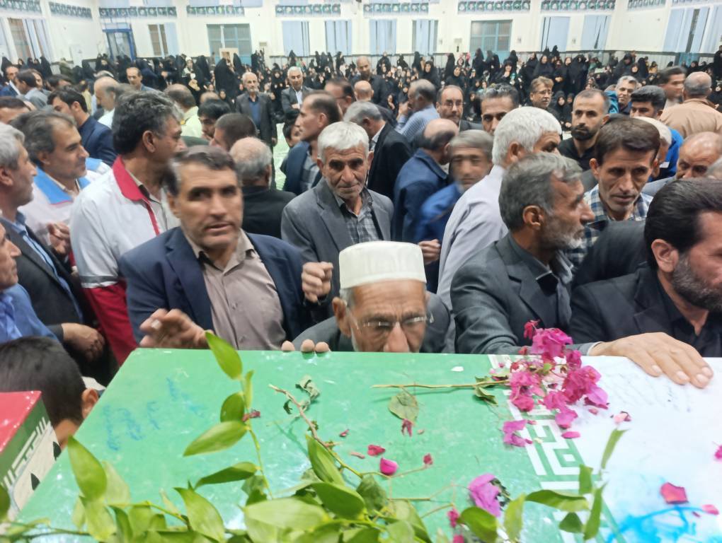 شمیم عطر شهدا در دیار چرام پیچید شمیم عطر شهدا در دیار چرام پیچید