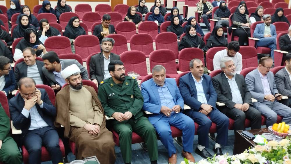 تجلیل از فعالان حوزه سلامت استان در ایام مبارزه با کرونا 
