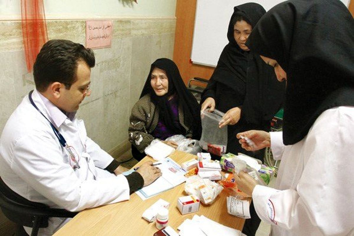 خدمات رسانی ۴۰۰ پزشک متخصص و فوق تخصص در استان 