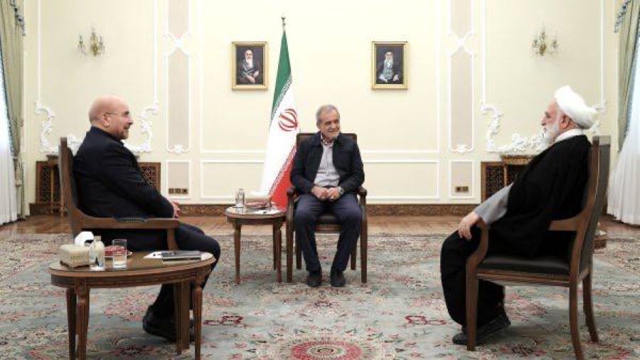 به میزبانی پزشکیان؛ جلسه مشترک سران قوا برگزار شد 
