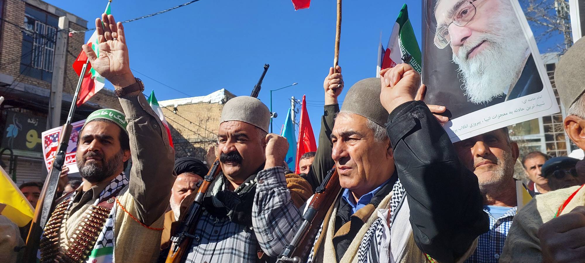 برگزاری راهپیمایی ۲۲ بهمن در سراسر کهگیلویه و بویراحمد برگزاری راهپیمایی ۲۲ بهمن در سراسر کهگیلویه و بویراحمد