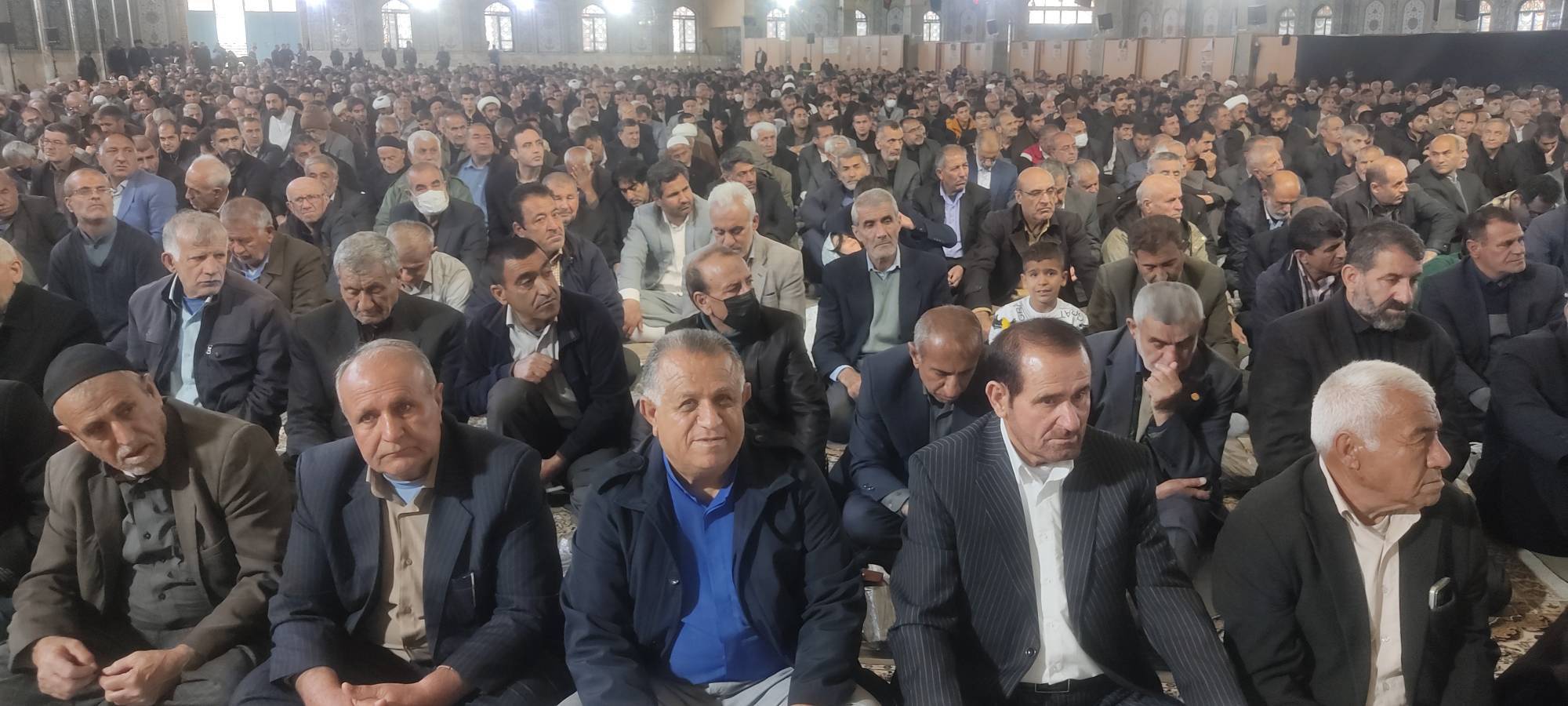 تاکید امام جمعه یاسوج بر تحقق شعار سال جدید 