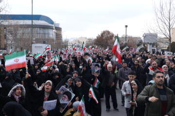 تجمع بزرگ مردمی در محکومیت اغتشاشات در سراسر کشور 