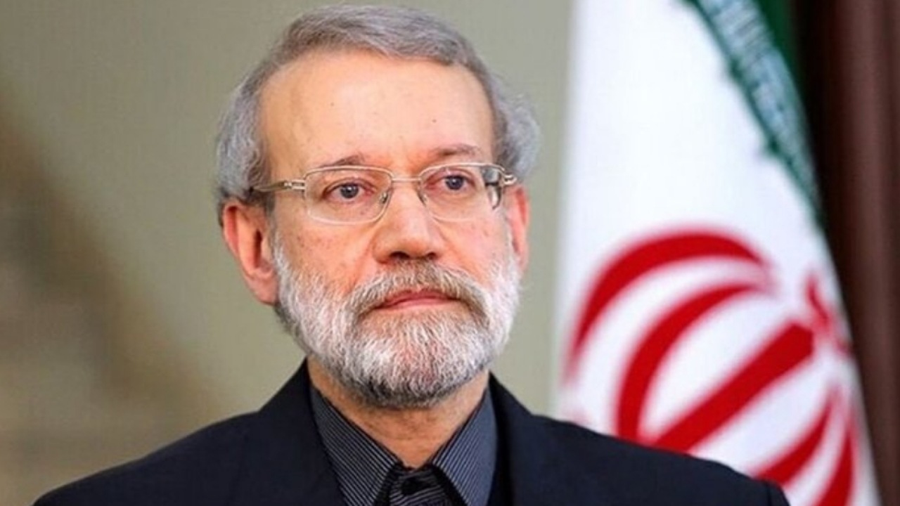 تقدیم پیام رهبر معظم انقلاب توسط دبیر شورای عالی امنیت ملی به پوتین 