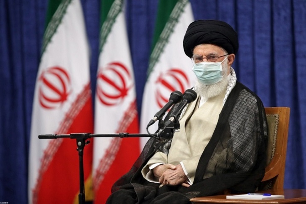 ببینند دشمن در چه خطّی حرکت می‌کند نقطه‌ مقابل آن را عمل کنید