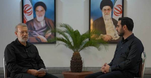  علی لاریجانی: تهدید کردند در ۱۲ ساعت کشور را ترک کنم