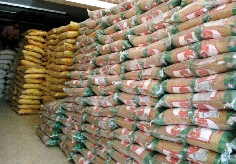 توزیع برنج دانه بلند دولتی در مناطق مختلف استان