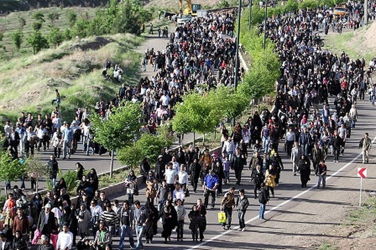  برگزاری همایش پیاده روی در یاسوج