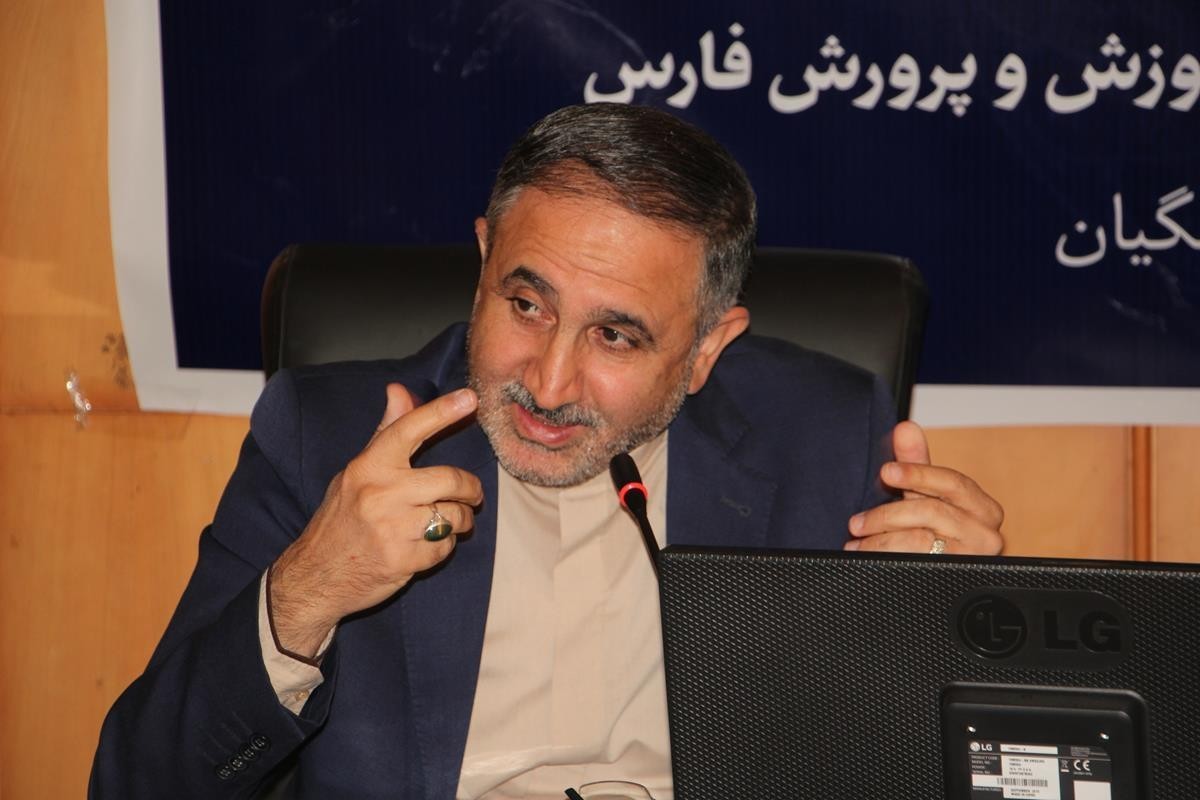  ضرورت افزایش حقوق کارکنان اداری فاقد رتبه بندی درآموزش وپرورش