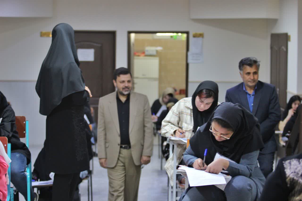 بازدید مدیرکل صدا و سیمای مرکز کهگیلویه و بویراحمد از فرآیند برگزاری امتحانات نهایی در یاسوج  