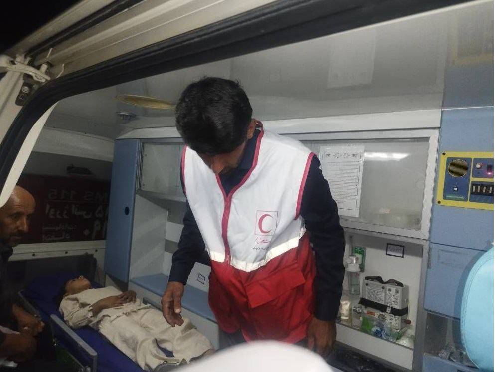 نجات جان کودک ۶ ساله در ارتفاعات روستای سخت گذر عروه لنده 