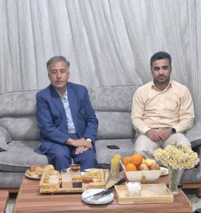 دیدار و عیادت مدیر و برخی از اعضای مجمع ملی همت کهگیلویه و بویراحمد با مدیر مجروح مجمع ملی شهرستان بویراحمد در جنگ رمضان