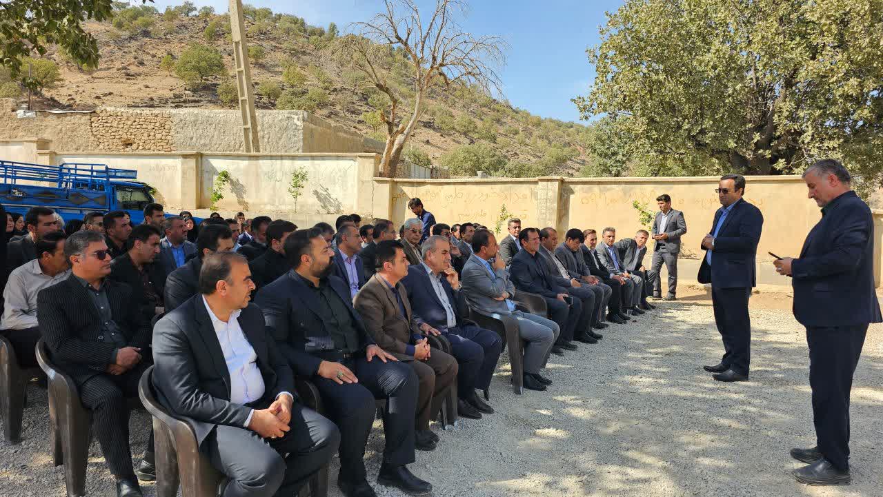 ابراز همدردی مدیرکل آموزش و پرورش کهگیلویه و بویراحمد با خانواده معلم فقید افسانه امیریکیا ابراز همدردی مدیرکل آموزش و پرورش کهگیلویه و بویراحمد با خانواده معلم فقید افسانه امیریکیا